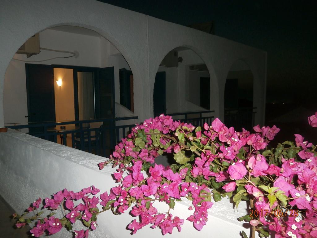 Hotel Flisvos Megalochori  Экстерьер фото